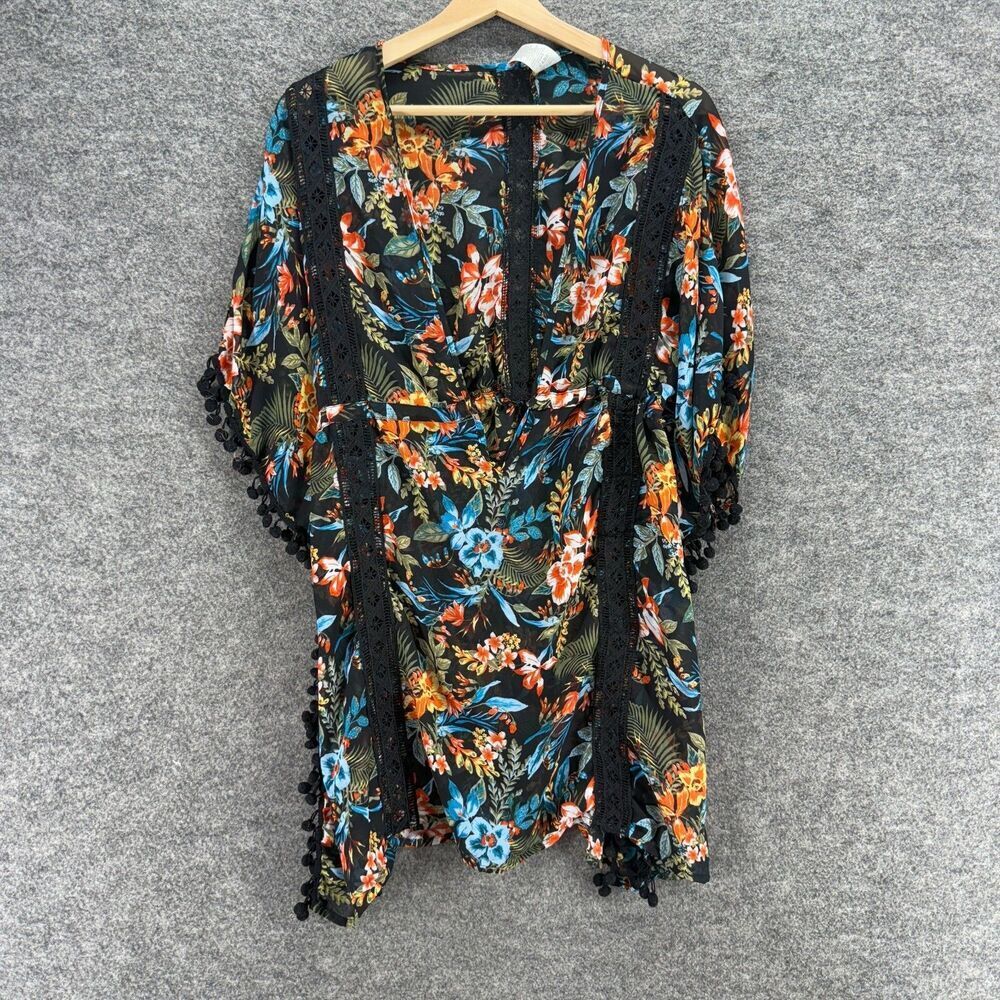 Time And Tru Blouse Women One Size Black Floral V-Neck Short Sleeve Casual
